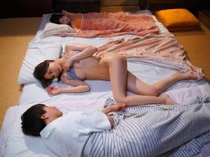 Bố Người chồng đi mát-xa thì bất ngờ khi bạn gái của con trai lại là nhân viên