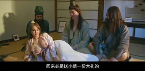 Cận cảnh Melody Marks bú buồi cha dượng đầu hói